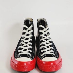 Converse x Comme des Garçons PLAY
Chuck 70 Hi Black/Red/Egret Sneakers
A01793C